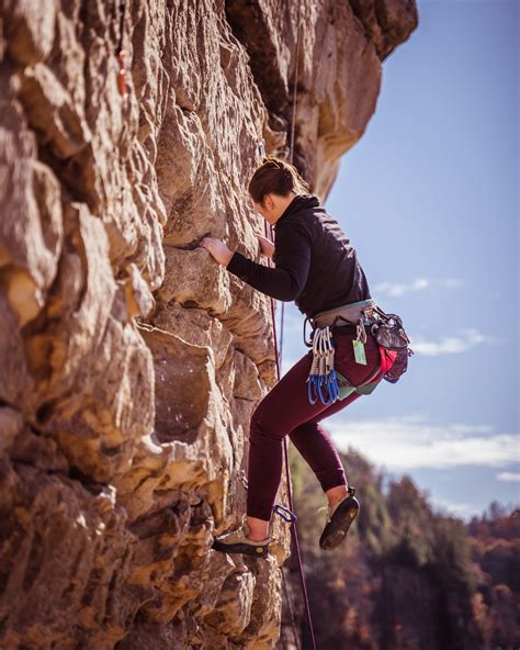 Outdoor rock climbing. Things To Know About Outdoor rock climbing. 